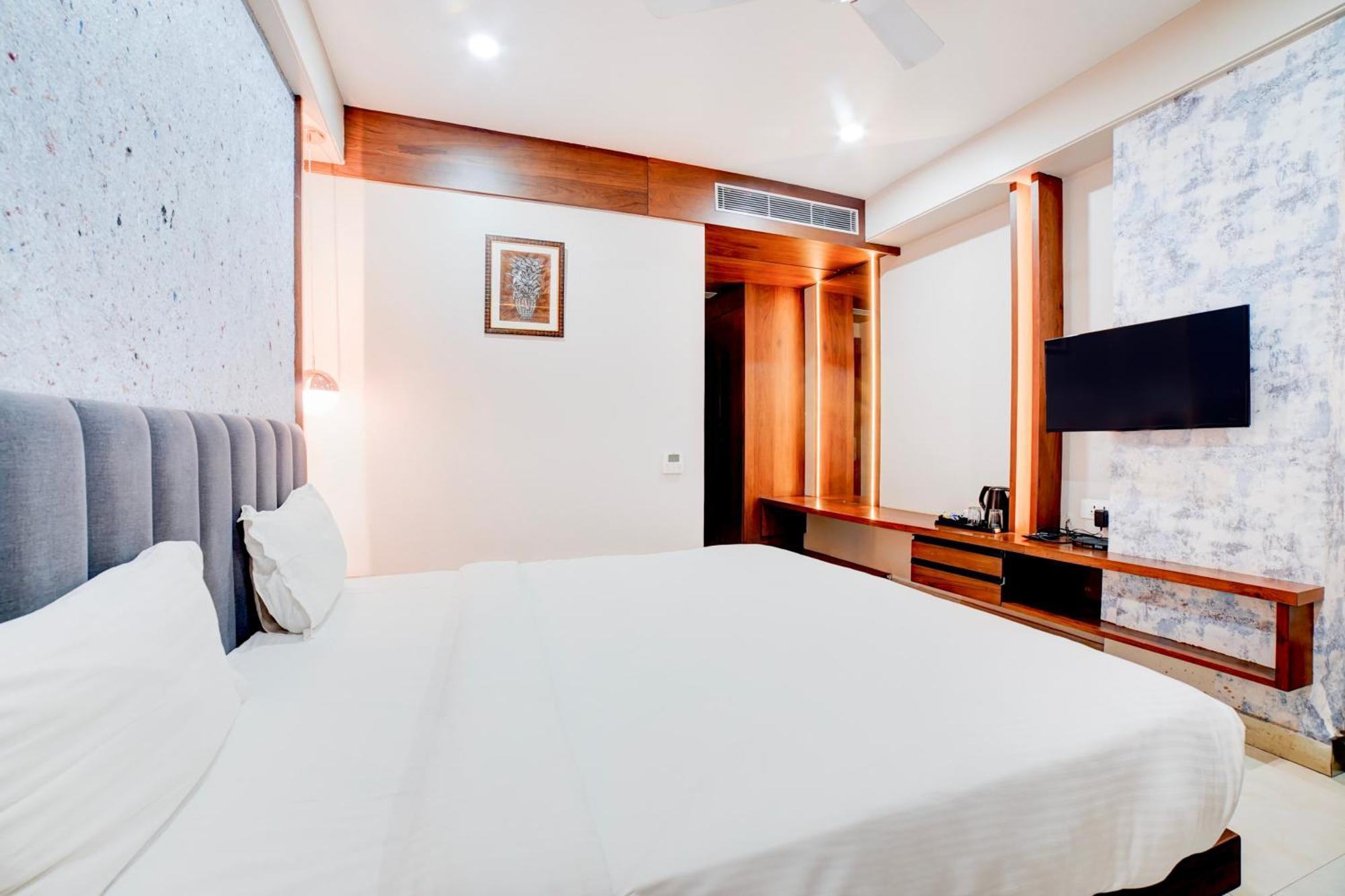 Hotel Palette Patel Nagar Bhopal Zewnętrze zdjęcie